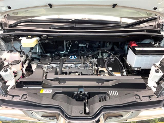 TOYOTA NOAH HYBRID 2023 Image 31