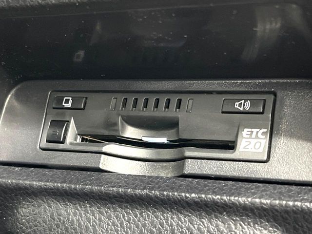 TOYOTA NOAH 2021 Image 31