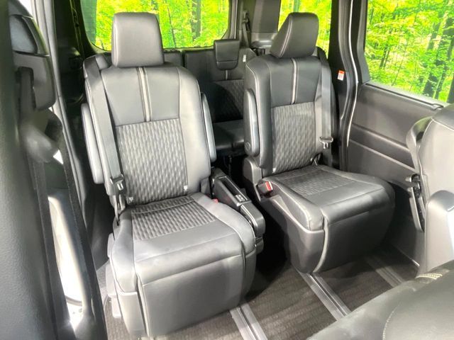 TOYOTA NOAH 2023 Image 31