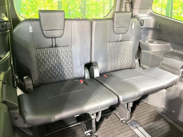 TOYOTA NOAH 2023 Image 31