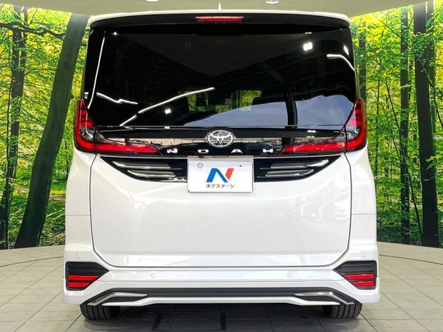 TOYOTA NOAH 2023 Image 31
