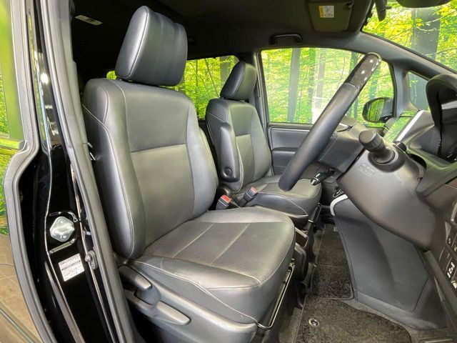 TOYOTA ESQUIRE 2018 Image 31