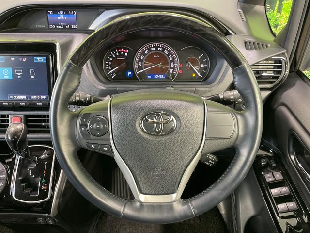 TOYOTA ESQUIRE 2018 Image 31