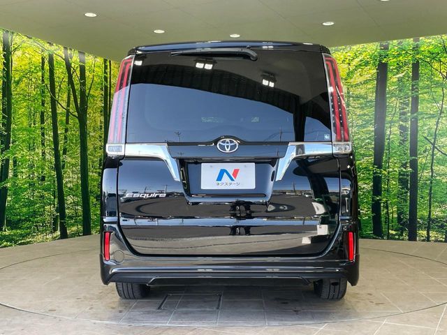 TOYOTA ESQUIRE 2018 Image 31