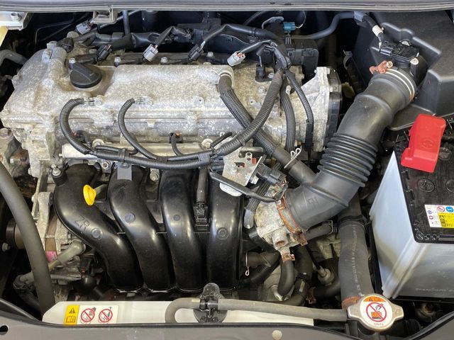 TOYOTA ESQUIRE 2018 Image 31