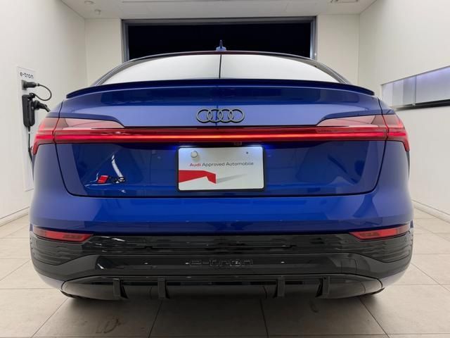 AUDI Q8 E-TRON SPORT 2024 Image 31