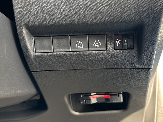 PEUGEOT 208 2025 Image 31