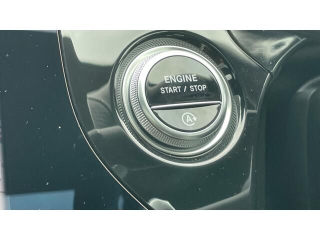 MERCEDES BENZ E CLAS 2024 Image 31