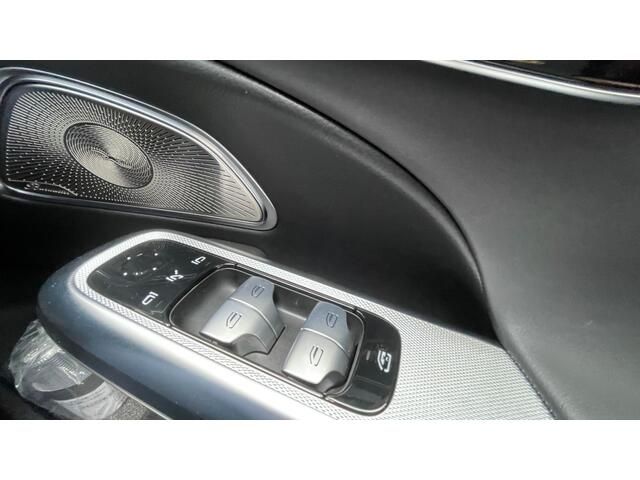 MERCEDES BENZ E CLAS 2024 Image 31