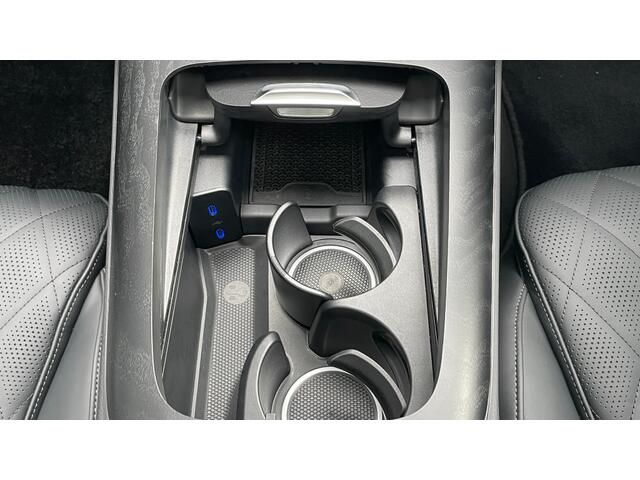 MERCEDES BENZ E CLAS 2024 Image 31