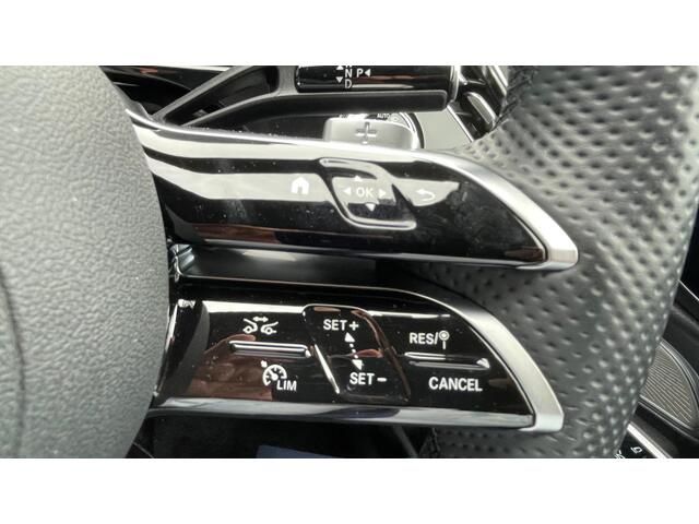 MERCEDES BENZ E CLAS 2024 Image 31