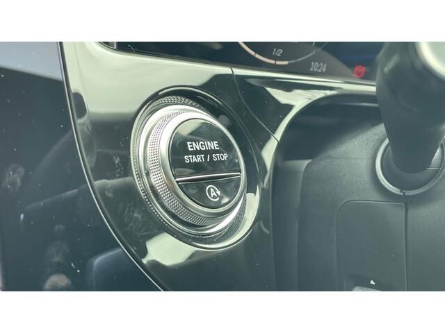 MERCEDES BENZ E CLAS 2024 Image 31