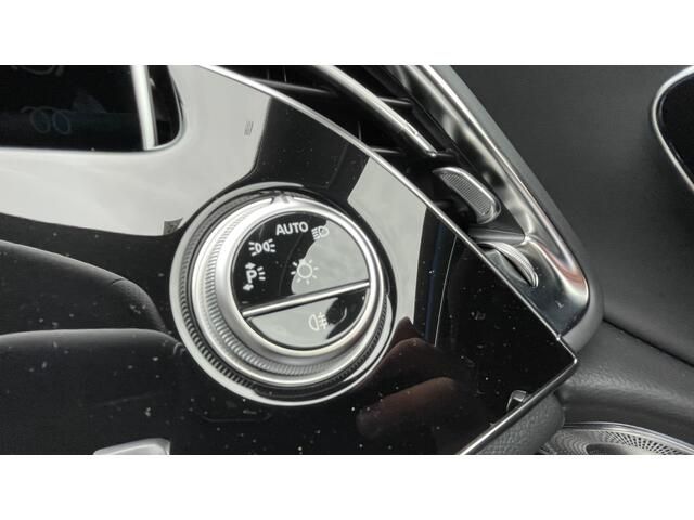 MERCEDES BENZ E CLAS 2024 Image 31