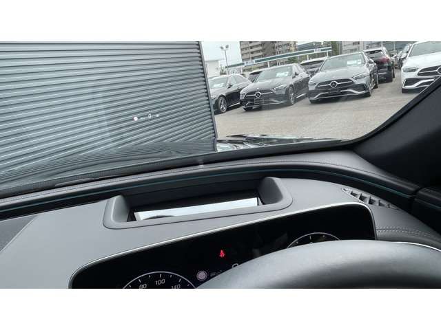 MERCEDES BENZ E CLAS 2024 Image 31