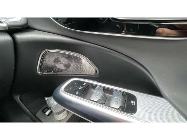 MERCEDES BENZ E CLAS 2024 Image 31