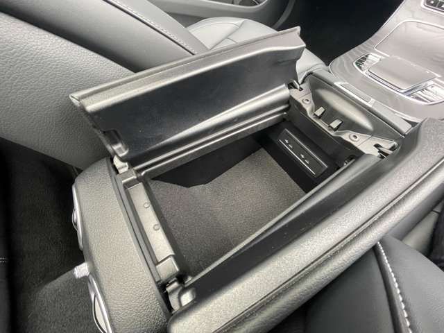 MERCEDES BENZ E CLAS 2024 Image 31