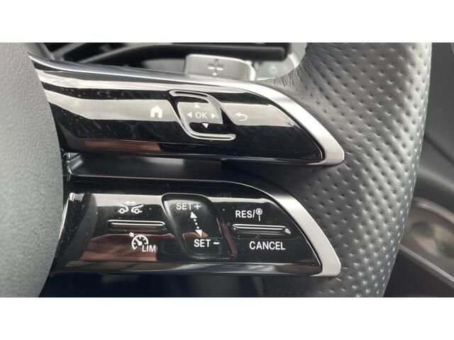 MERCEDES BENZ E CLAS 2024 Image 31