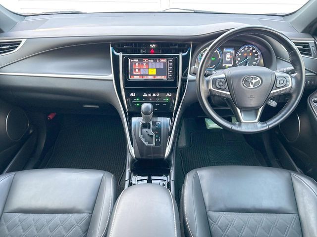 TOYOTA HARRIER HYBRID 2019 Image 31