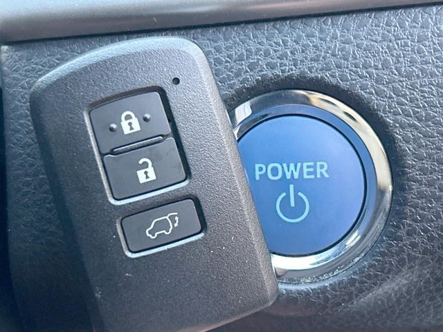 TOYOTA HARRIER HYBRID 2019 Image 31