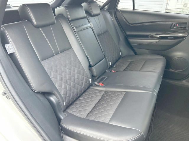 TOYOTA HARRIER HYBRID 2019 Image 31