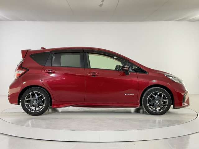 NISSAN NOTE 2017 Image 31