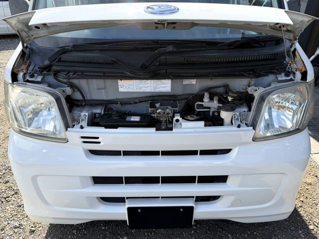 DAIHATSU HIJET CARGO 4WD 2010 Image 31