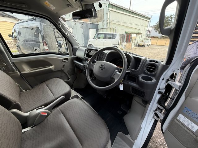 NISSAN NV100 CLIPPER 2019 Image 31