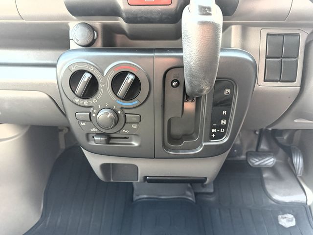 NISSAN NV100 CLIPPER 2019 Image 31