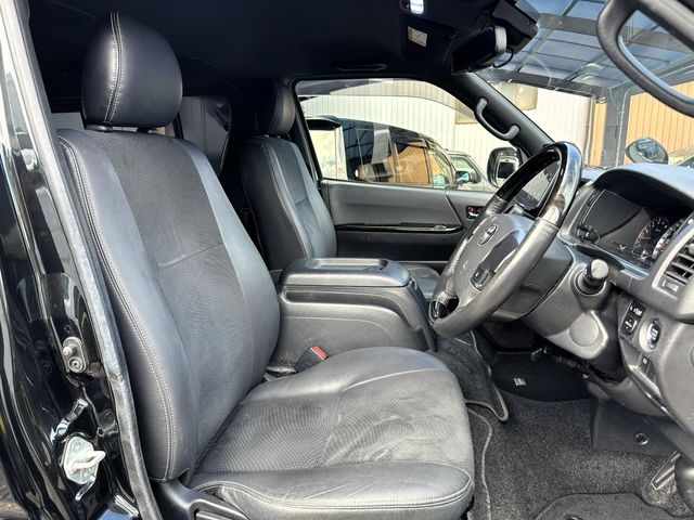 TOYOTA HIACE VAN 4WD 2020 Image 31