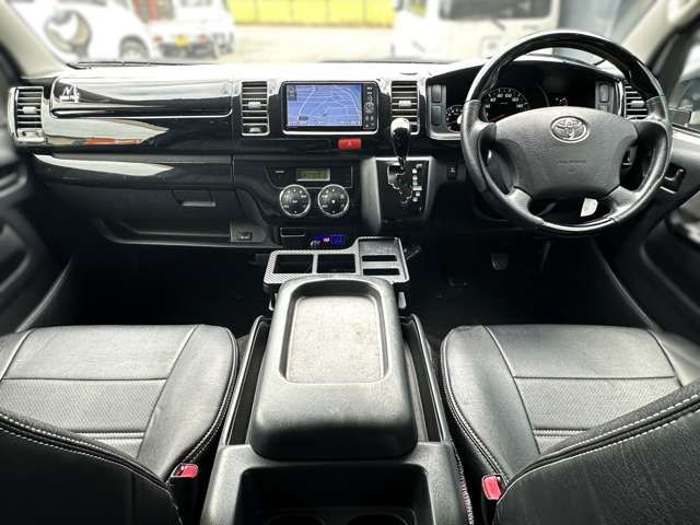 TOYOTA HIACE VAN 4WD 2011 Image 31