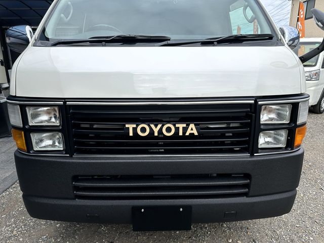 TOYOTA HIACE VAN 4WD 2011 Image 31