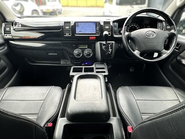 TOYOTA HIACE VAN 4WD 2011 Image 31