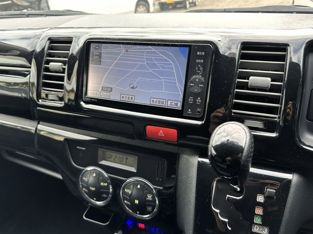 TOYOTA HIACE VAN 4WD 2011 Image 31