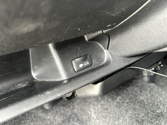 TOYOTA HIACE VAN 4WD 2011 Image 31