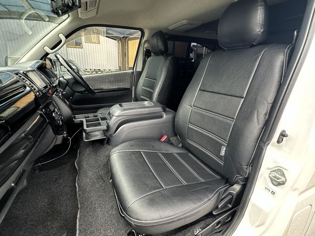 TOYOTA HIACE VAN 4WD 2011 Image 31