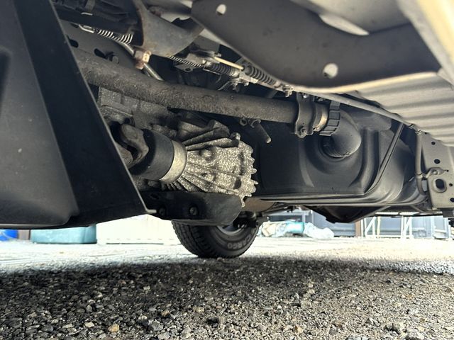 TOYOTA HIACE VAN 4WD 2011 Image 31