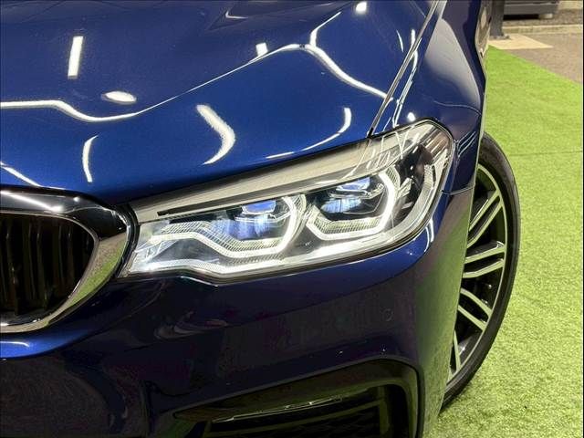 BMW 5SERIES TOURING 2017 Image 31