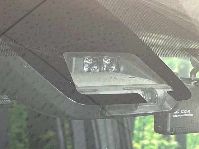 TOYOTA VOXY 2019 Image 31