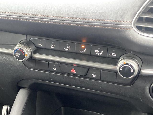 MAZDA 3 FASTBACK 2023 Image 31