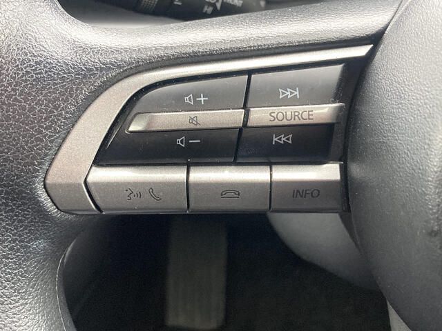 MAZDA 3 FASTBACK 2023 Image 31