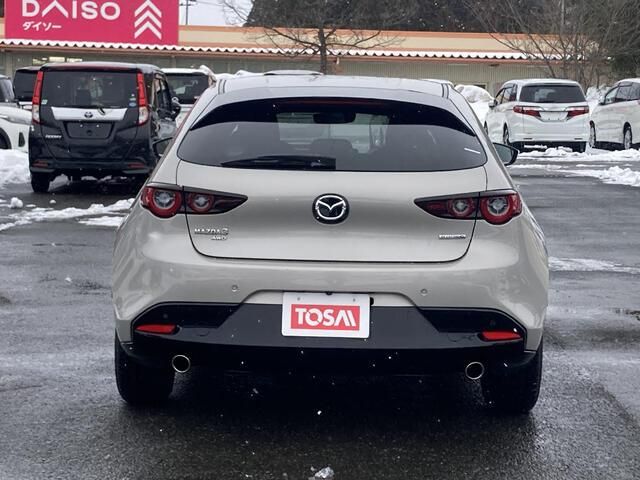 MAZDA 3 FASTBACK 2023 Image 31