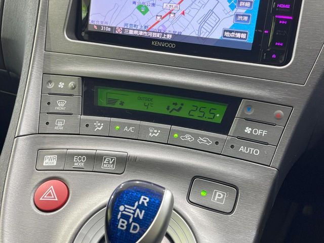 TOYOTA PRIUS 2014 Image 31