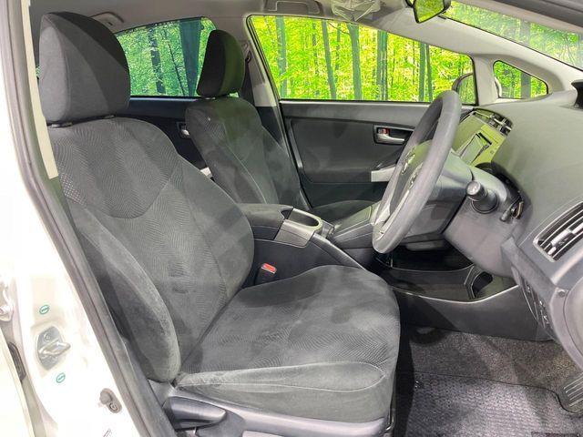 TOYOTA PRIUS 2014 Image 31