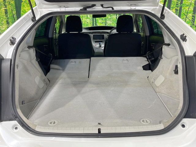 TOYOTA PRIUS 2014 Image 31