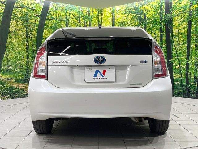 TOYOTA PRIUS 2014 Image 31