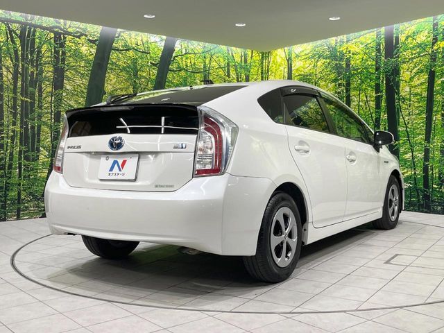 TOYOTA PRIUS 2014 Image 31