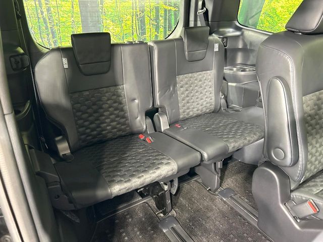 TOYOTA VOXY 2022 Image 31