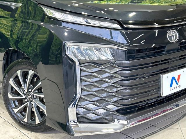 TOYOTA VOXY 2022 Image 31