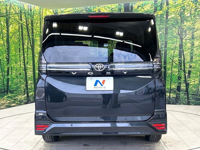 TOYOTA VOXY 2022 Image 31