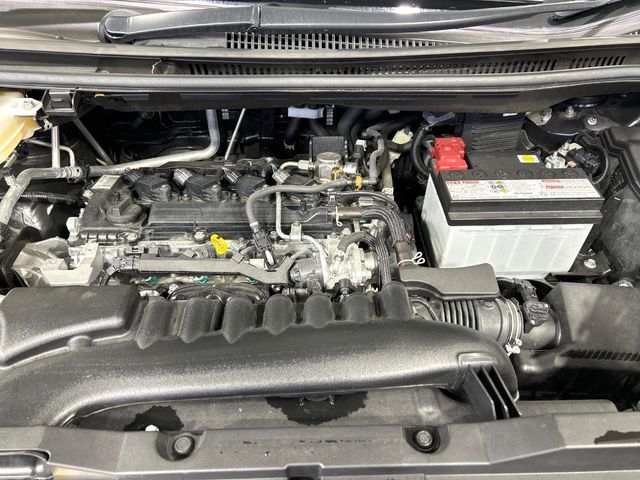 TOYOTA VOXY 2022 Image 31